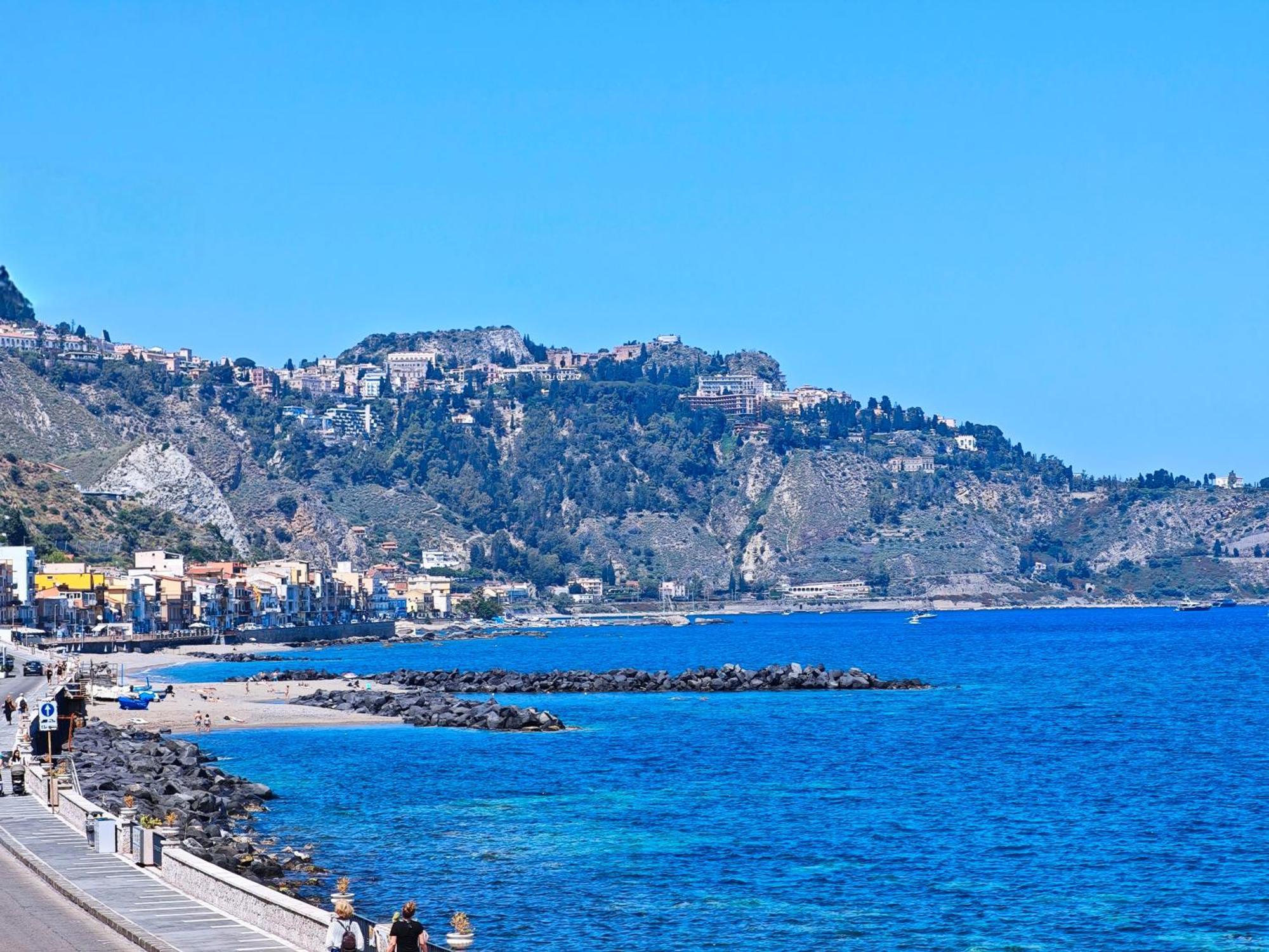 Super Panorama & Astonishing Apartment Seaview Giardini-Naxos Kültér fotó