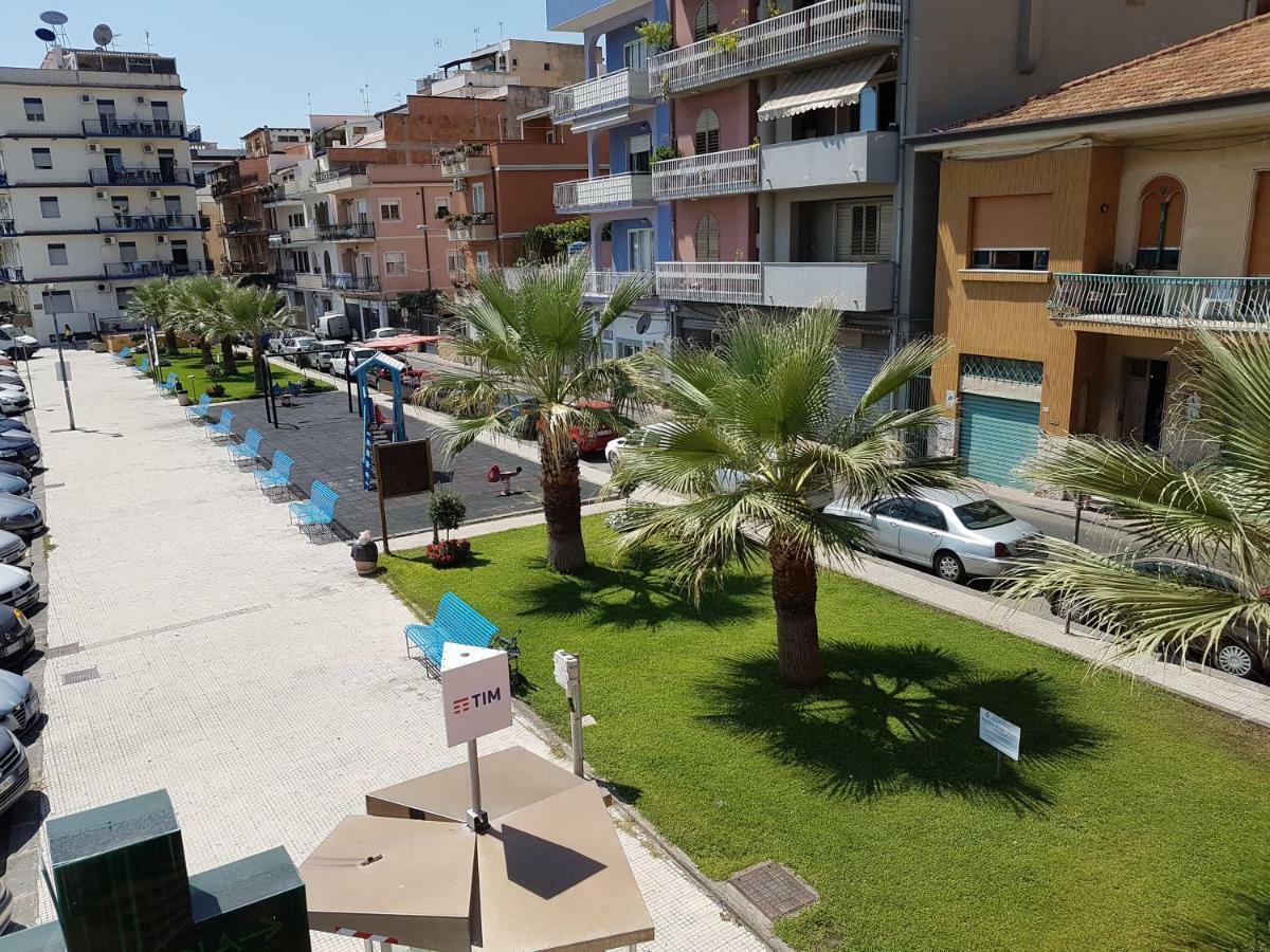 Super Panorama & Astonishing Apartment Seaview Giardini-Naxos Kültér fotó